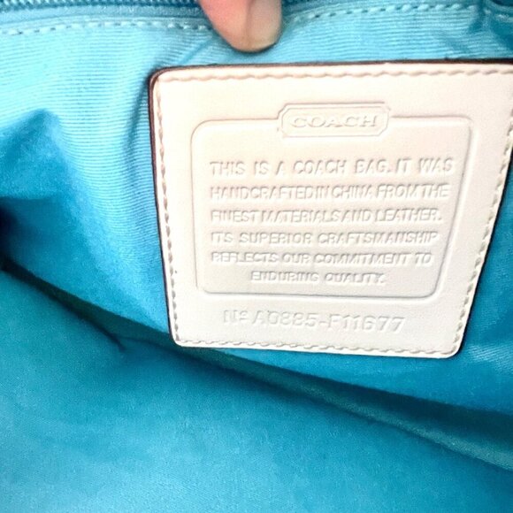 Vintage Coach Hampton Watercolor Stripe Shoulder Bag F11677 Wristlet Wallet Pouc - Picture 6 of 16